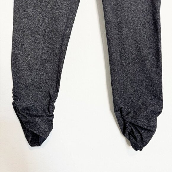 Beyond Yoga Ruched Scrunch Leg Mid Rise Athletic Leggings Spacedye Gray Workout - Picture 3 of 7